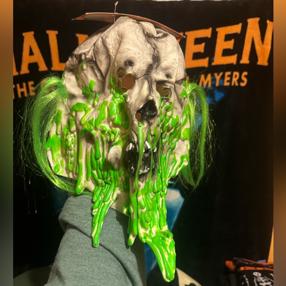 Spirit Halloween Green Toxic Zombie Skull Mask Skeleton Blacklight Don Post